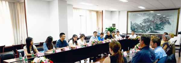 北美教育咨詢 解鎖海量高清視覺資源，賦能專業(yè)機(jī)構(gòu)形象